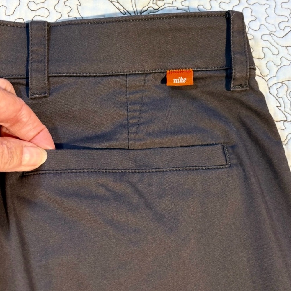 NIKE Dri- Fit Flat Front Classic Pants in Gray Mens Size
34x30💚 - Picture 8 of 13
